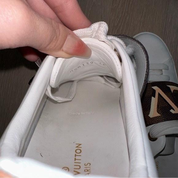 Louis Vuitton Frontrow Calfskin Monogram Sneakers - Picture 5 of 16